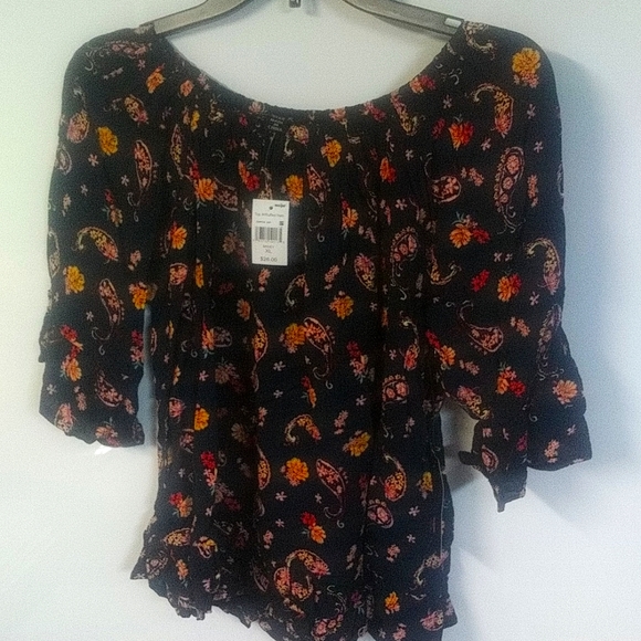 Floral design off the shoulder ruffled top - Picture 1 of 3